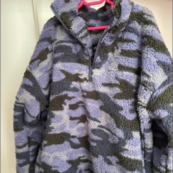 Zenana size large ladies pullover - Picture 1 of 2